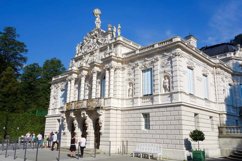 From Munich: Neuschwanstein & Linderhof Castle Full-Day Trip - The coach, guides, and group rhythm