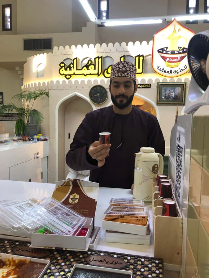 From Muscat: Nizwa and Jebel Shams Day Trip - The Guides Make the Difference
