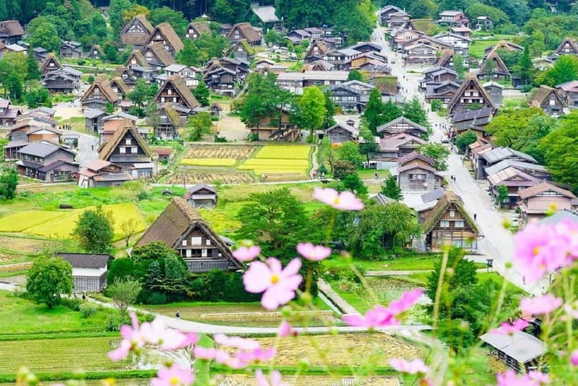 From Nagoya: Shirakawa-go & Hida-Takayama Full Day Trip - One hour by bus to Shirakawa-go