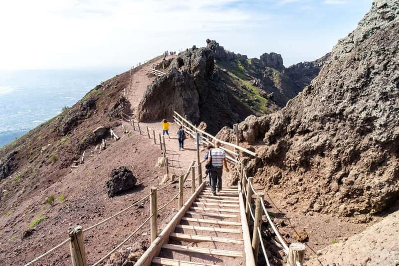 From Naples: Day Trip to Mount Vesuvius - The important details at a glance