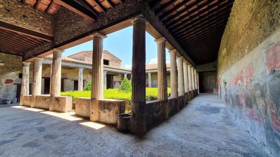 From Naples: Herculaneum, Mount Vesuvius & Pompeii Day Trip - Pompeii: choose your priorities before entering