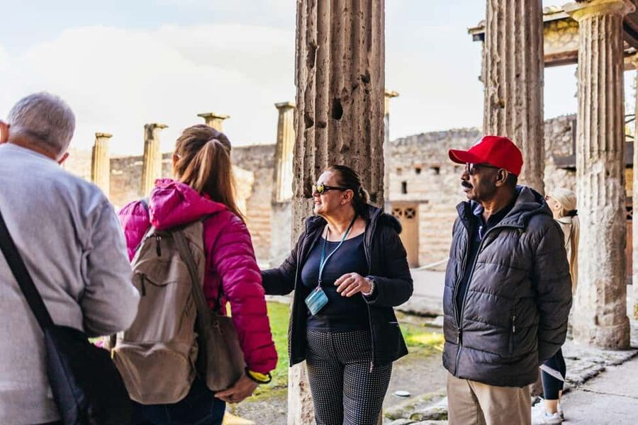 From Naples: Pompeii & Amalfi Coast Full-Day Trip with Lunch - Key points at a glance