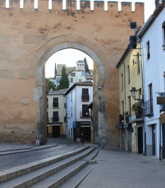 From Nerja/Almunecar: Granada Full-Day Trip - Starting in central Granada