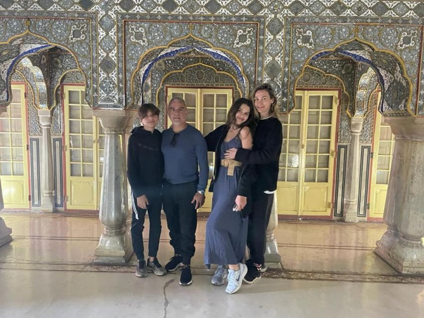 From New Delhi: Jaipur Private Day Trip with Guide - Jal Mahal and a Brief Lake View