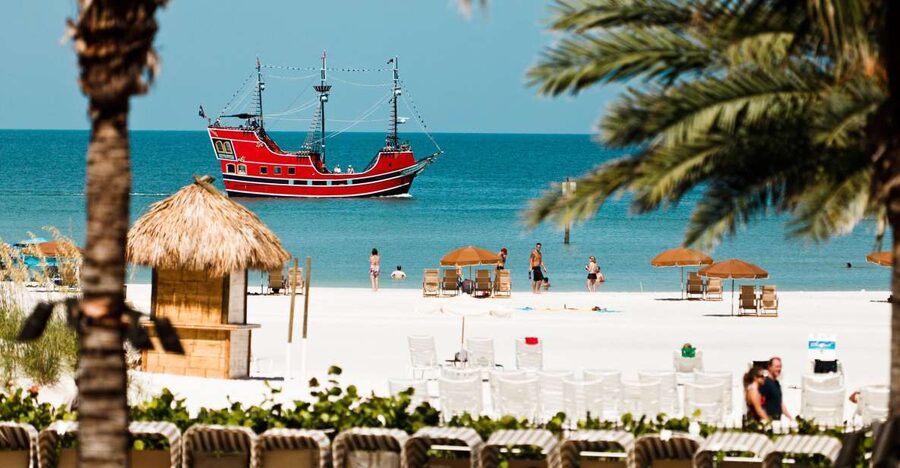 From Orlando: Day Trip to Clearwater Beach with Options - Clearwater Beach and the Pier 60 arrival