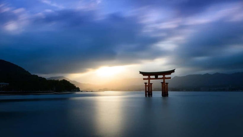 From Osaka: Hiroshima and Miyajima Day Trip by Bullet Train - Who will enjoy this tour most