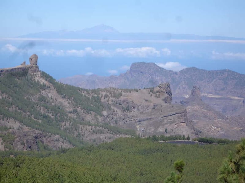 From Palmas: Pico de las Nieves & Roque Nublo Full-Day Trip - Leaving Las Palmas for volcanic Gran Canaria