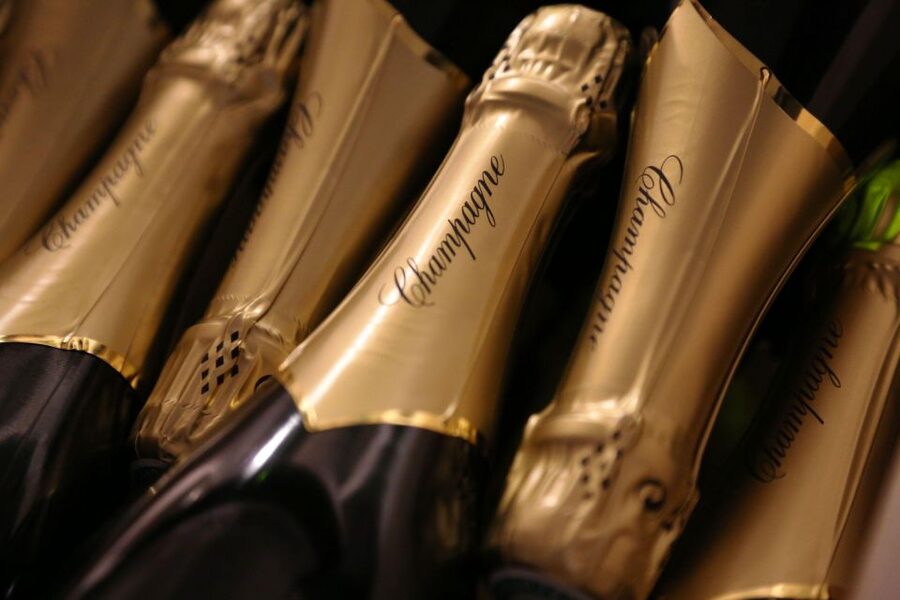 From Paris: Champagne Day Trip with 7 Tastings and Lunch - Seven Tastings, With a Little Restraint Required