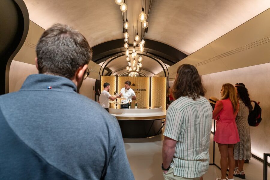 From Paris: Day Trip to Champagne with 8 Tastings & Lunch - The morning drive and first Champagne house