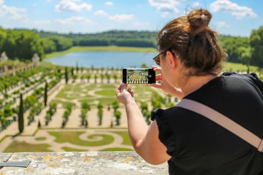 From Paris: Day Trip to Giverny & Versailles with Lunch - The gardens, weather, and practical limits
