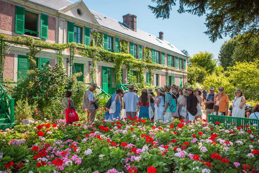 From Paris: Giverny Day Trip with Audio Guide or Live Guide - Is $93 good value for a five-hour trip?