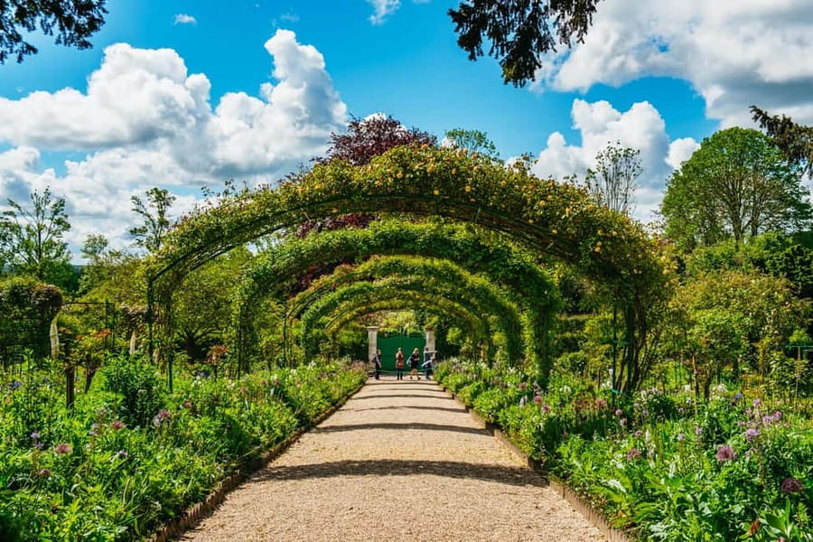 From Paris: Giverny, Monet’s Home & Gardens Half-Day Trip - The Versailles upgrade adds a lot of palace