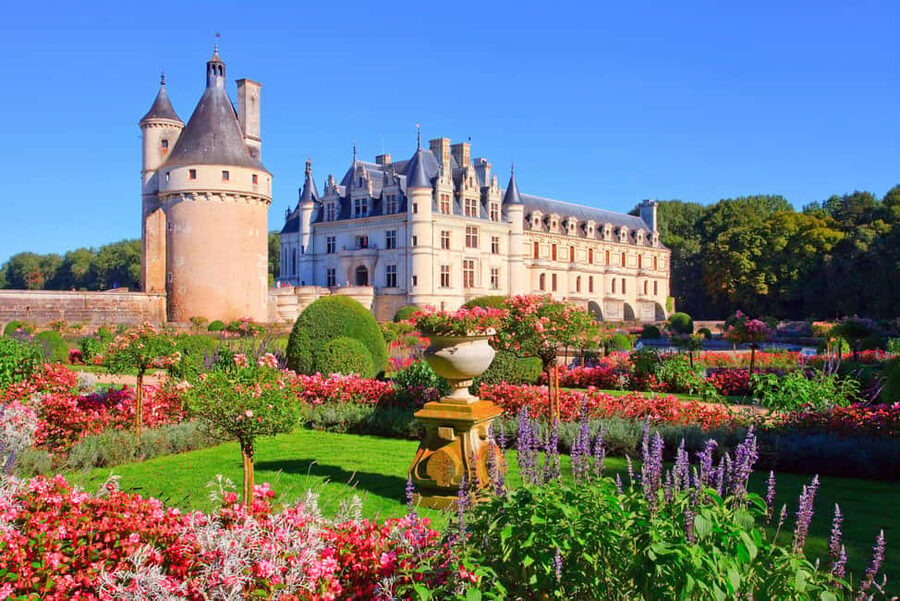 From Paris: Loire Valley Castles Day Trip With Wine Tasting - Meeting at Denfert-Rochereau