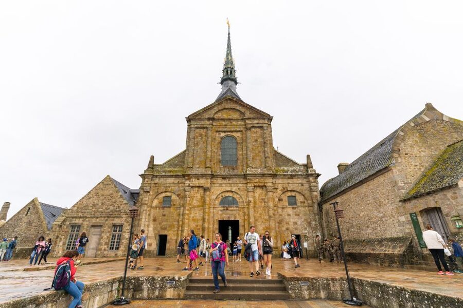 From Paris: Mont Saint Michel Day Trip with a Guide - Exploring Mont Saint Michel Abbey for 75 minutes