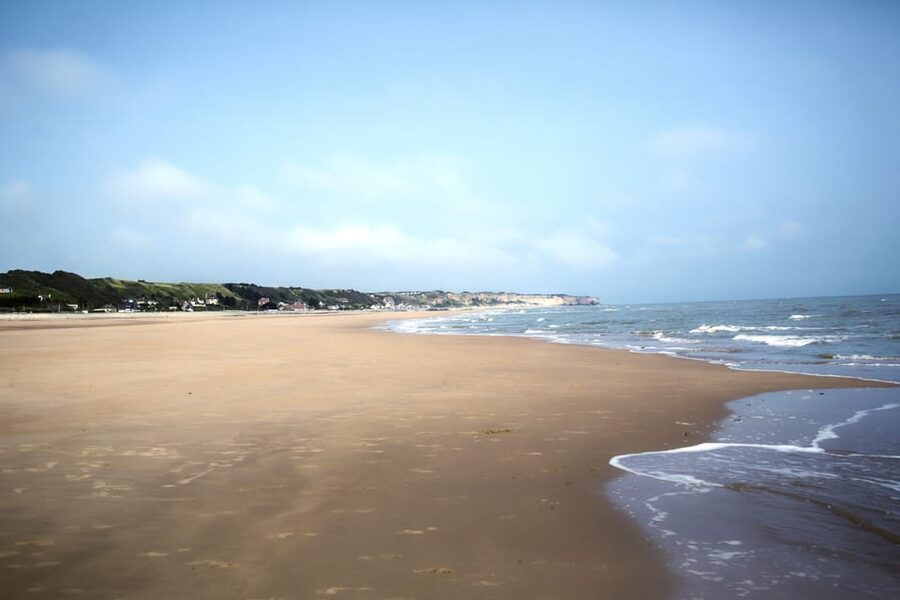 From Paris: Normandy D-Day Beaches Day Trip with Lunch - The long return to Paris
