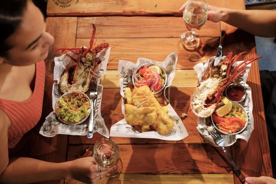 From Perth: Pinnacles Lobster Shack and Yanchep Day Trip - Meeting at Criterion Hotel Perth