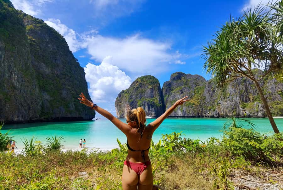 From Phuket: Day Trip to Phi Phi with Private Longtail Tour - Is $424 good value for two people?