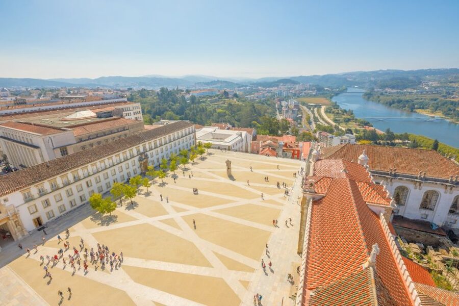From Porto: Sanctuary of Fatima & Coimbra Private Day Trip - Leaving Porto for Fátima