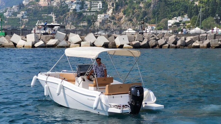 From Positano: Private Day Trip to Capri by Boat w/ Skipper - The cruise from Positano toward Capri