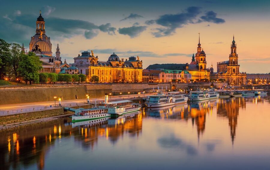 From Prague: Bastei and Dresden Small-Group Day Trip - Bastei Bridge and the sandstone cliffs