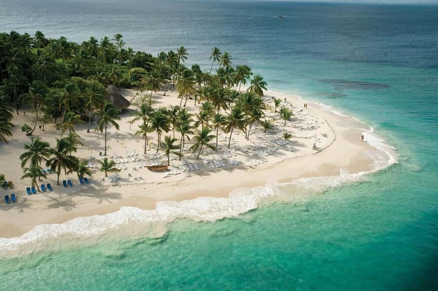 From Punta Cana: Samana Full Day Trip by Bus and Boat - Reaching El Limón by horse
