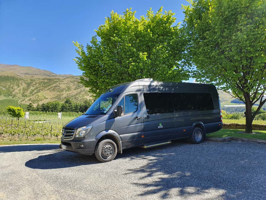 From Queenstown: Half Day Trip to Glenorchy by Coach - Timing, language, and weather advice