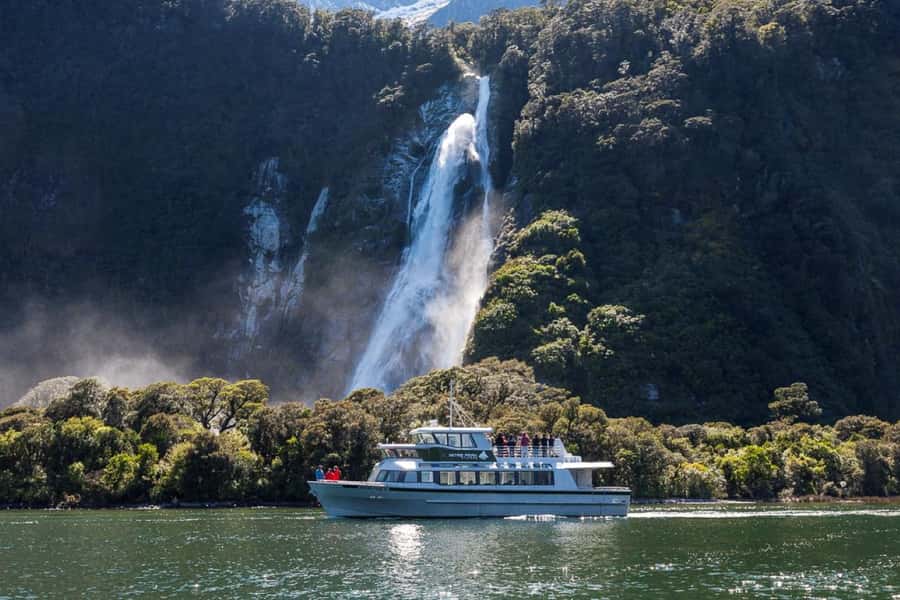 From Queenstown: Milford Sound Day Trip with Cruise & Flight - Key points to know before booking