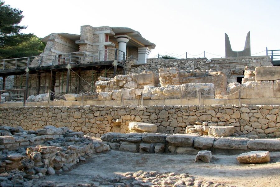From Rethymno: Knossos Palace and Heraklion Guided Tour - Who should book this Crete day trip?