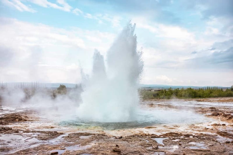 From Reykjavik: Small Group Golden Circle Day Trip - Key points at a glance