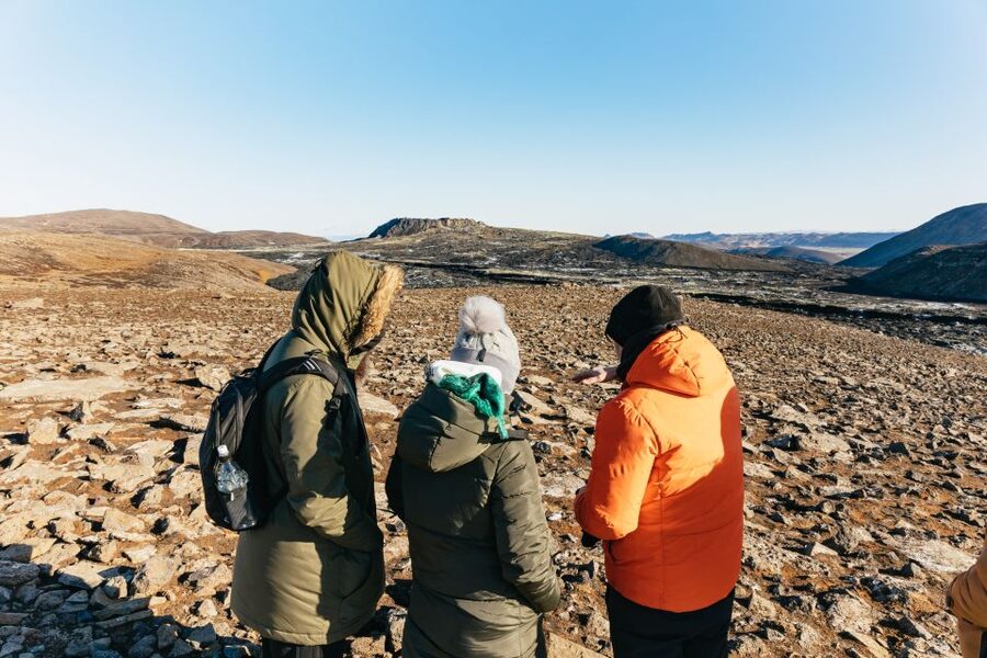 From Reykjavík: Volcanoes and Blue Lagoon Day Trip - What to wear for the volcanic hike