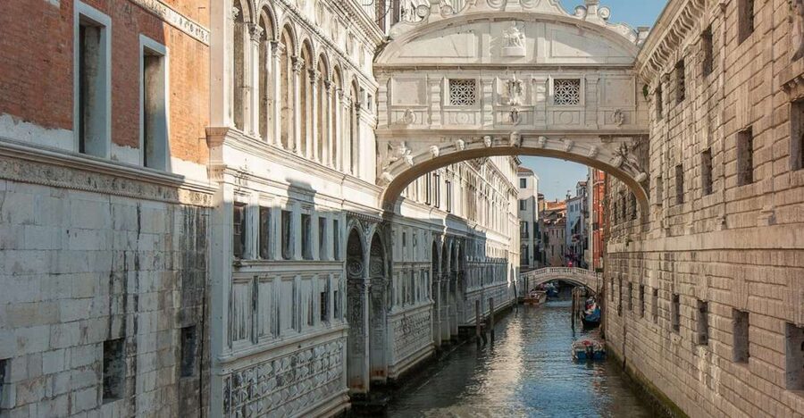 From Rome: Day Trip to Venice by High-Speed Train - Who should book this day trip?