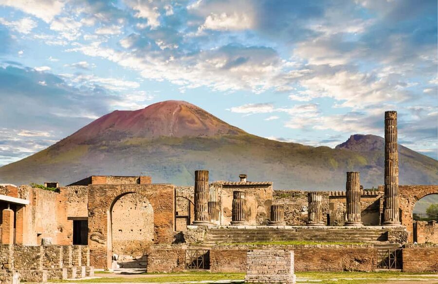 From Rome: Pompeii, Amalfi Coast and Positano Day Trip - Meeting at Piazza del Popolo