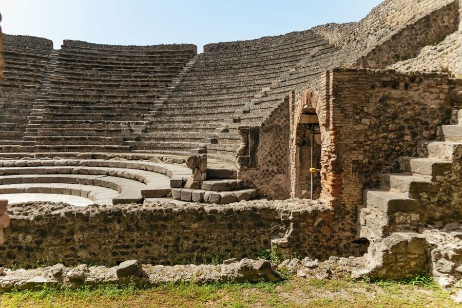 From Rome: Pompeii Day Trip with Optional Vesuvius and Lunch - Mount Vesuvius: choose effort or explanation