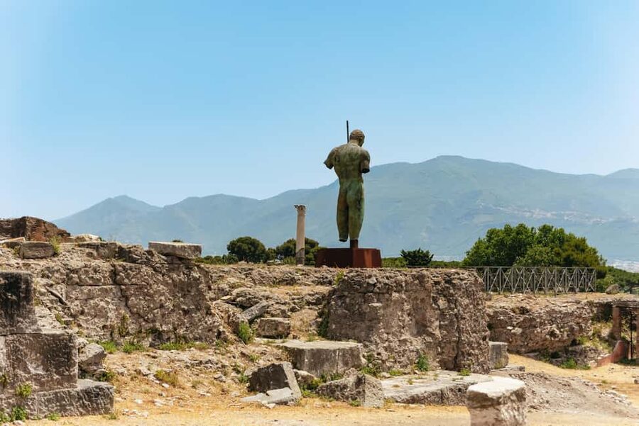 From Rome: Pompeii Day Trip with Optional Vesuvius and Lunch - Pompeii with two hours inside the ruins