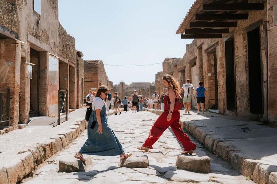 From Rome: Pompeii with Expert Guide & Amalfi Coast Day Trip - A very long day from Piazzale Flaminio