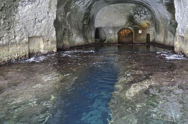From Rome: Ponza Island Day Trip with Boat Excursion - Guides, crew, and the feel of the day