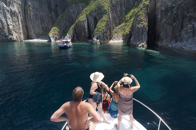 From Rome: Ponza Island Day Trip with Boat Excursion - Five hours by boat around Ponza