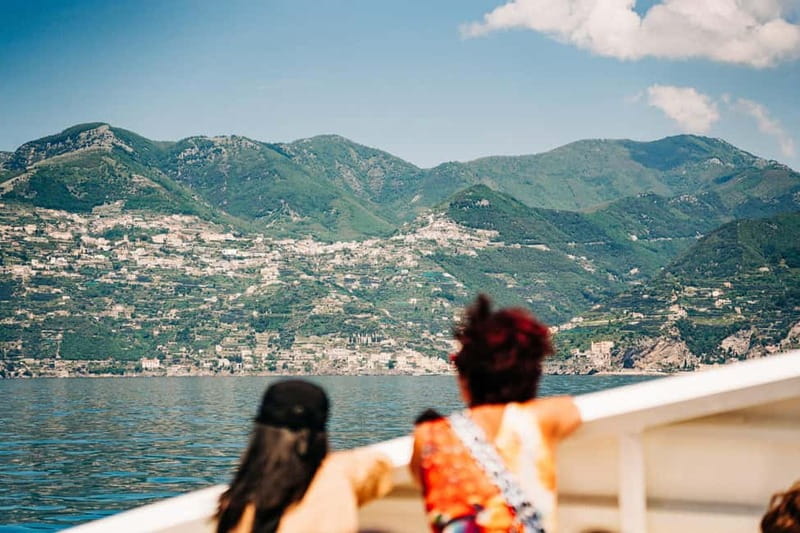 From Rome: Sorrento, Positano & Amalfi Coast Day Trip - What guides add to the experience