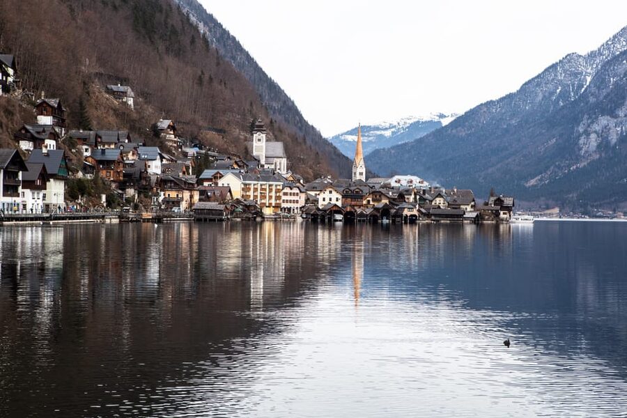 From Salzburg: Hallstatt, St.Gilgen & St. Wolfgang Day Trip - The best season for this experience