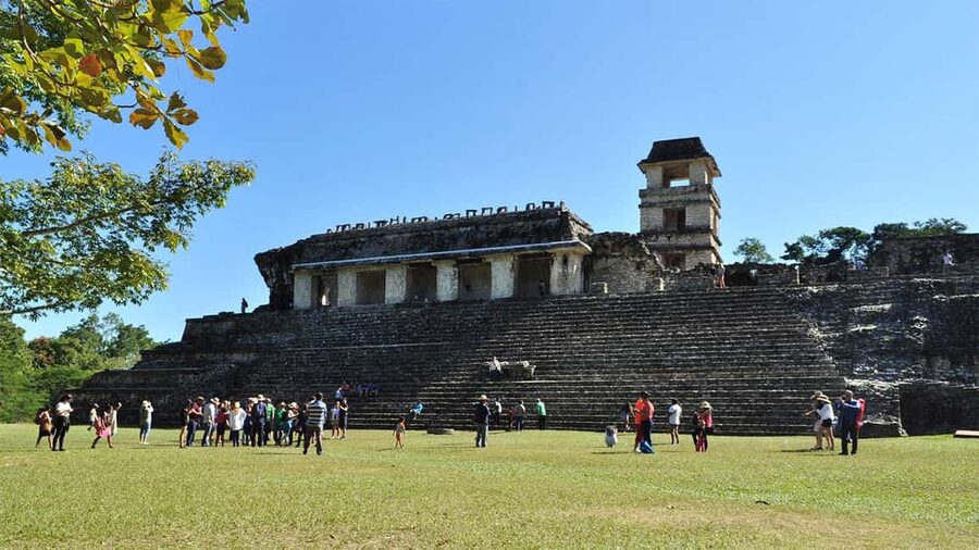 From San Cristóbal: Agua Azul and Palenque Day Trip - Language, pace, and the role of the driver