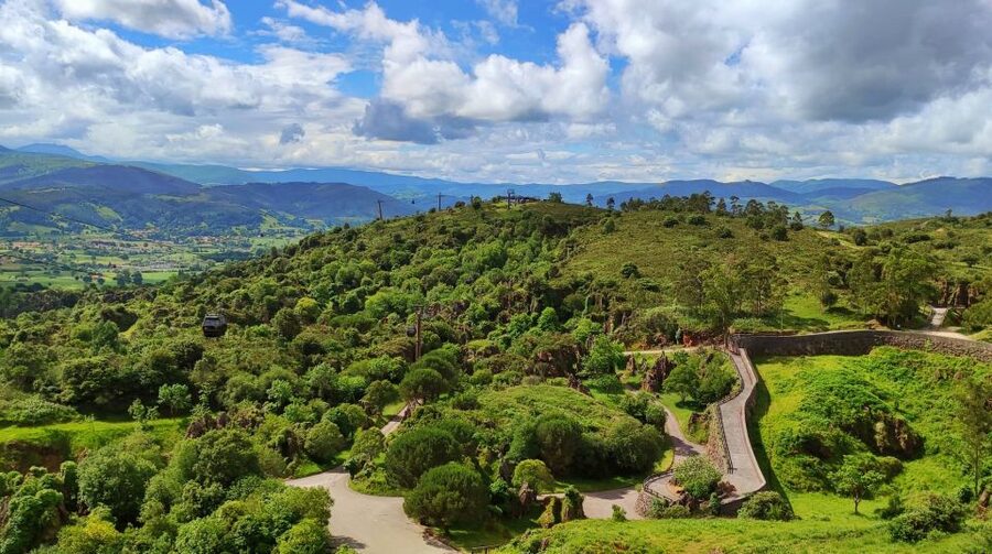 From Santander: Cabarceno Natural Park Half-Day Trip - Who will enjoy this half-day trip?