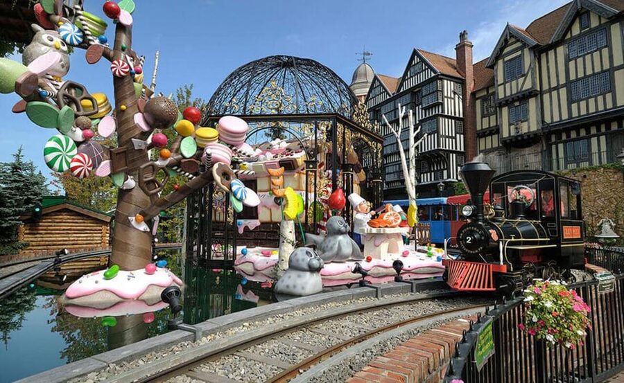From Sapporo: Hokkaido Highlights Day Trip - Otaru’s streets, clock, and canal view