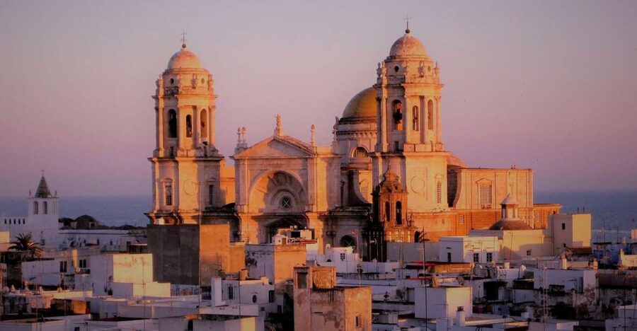 From Seville: Cadiz and Jerez de la Frontera Day Trip - Why pair Jerez with Cadiz?