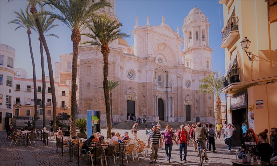 From Seville: Cadiz and Jerez de la Frontera Day Trip - The final free time and return to Seville