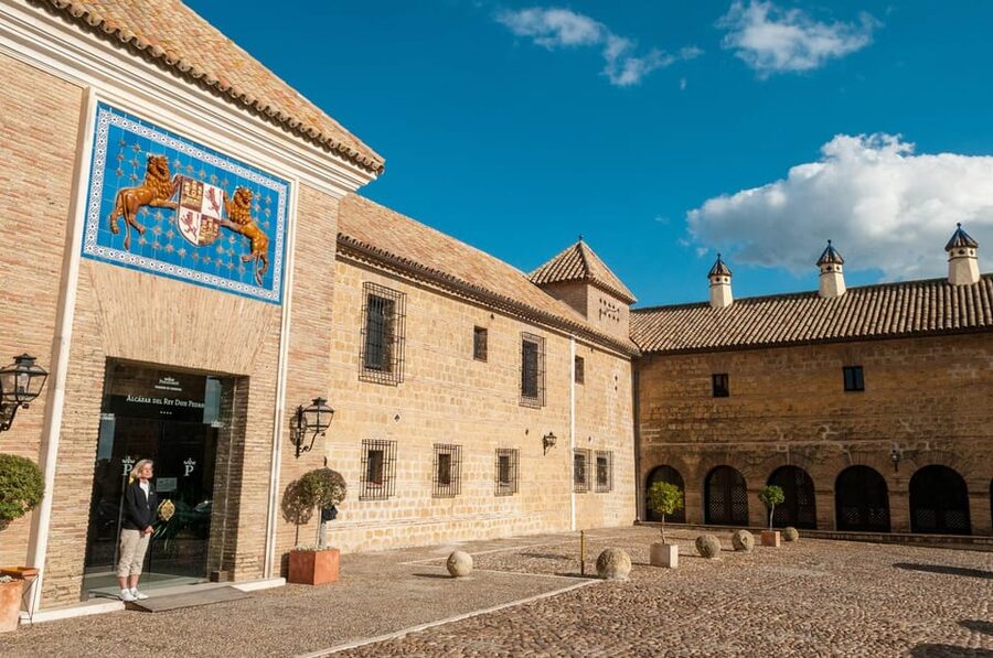From Seville: Cordoba, the Mosque and Carmona Day Trip - Lunch and free time in Córdoba