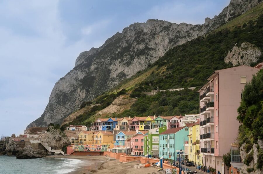 From Seville: Gibraltar Day Trip - Guides, group size, and the human side