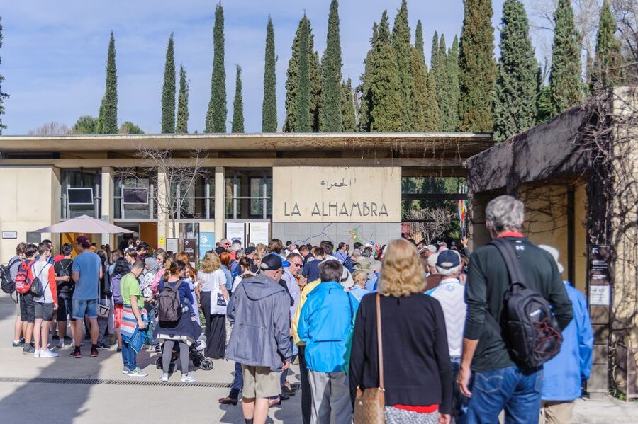 From Seville: Granada Day Trip Alhambra and Albaycin - Alcazaba and Palace of Charles V