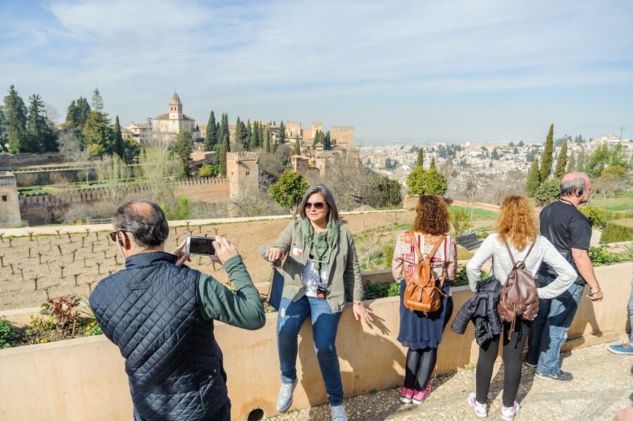 From Seville: Granada Day Trip Alhambra and Albaycin - Generalife Gardens and the value of the full ticket
