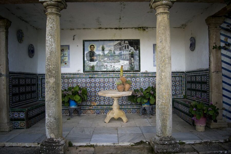 From Seville: White Villages and Ronda Full-Day Trip - Grazalema and the final mountain views