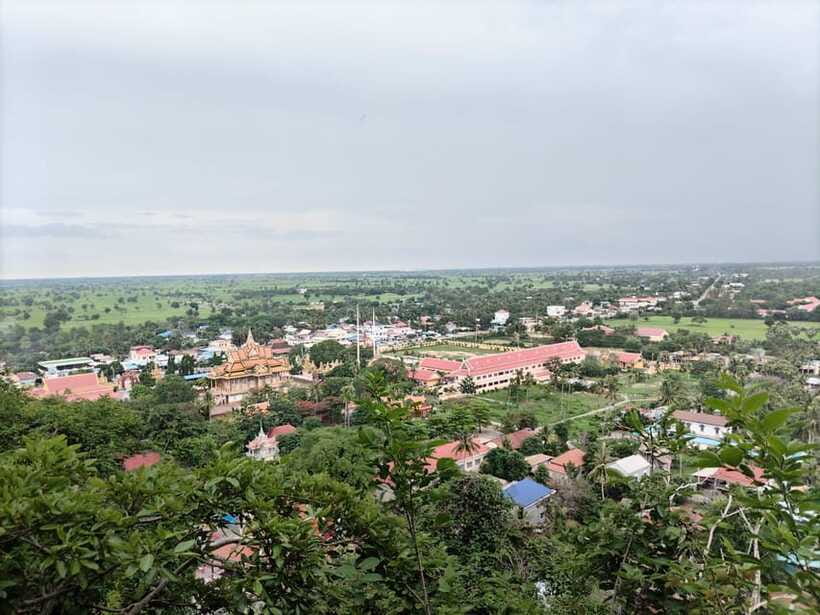 From Siem Reap: Battambang Day Trip Return or to Phnom Penh - The Bat Cave is the day’s big finish